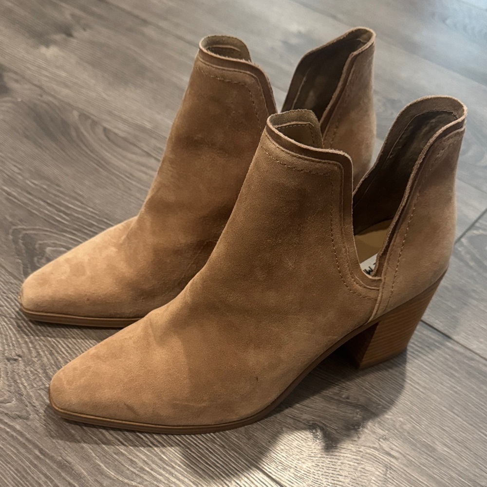 Steve Madden Tan Suede Ankle Booties